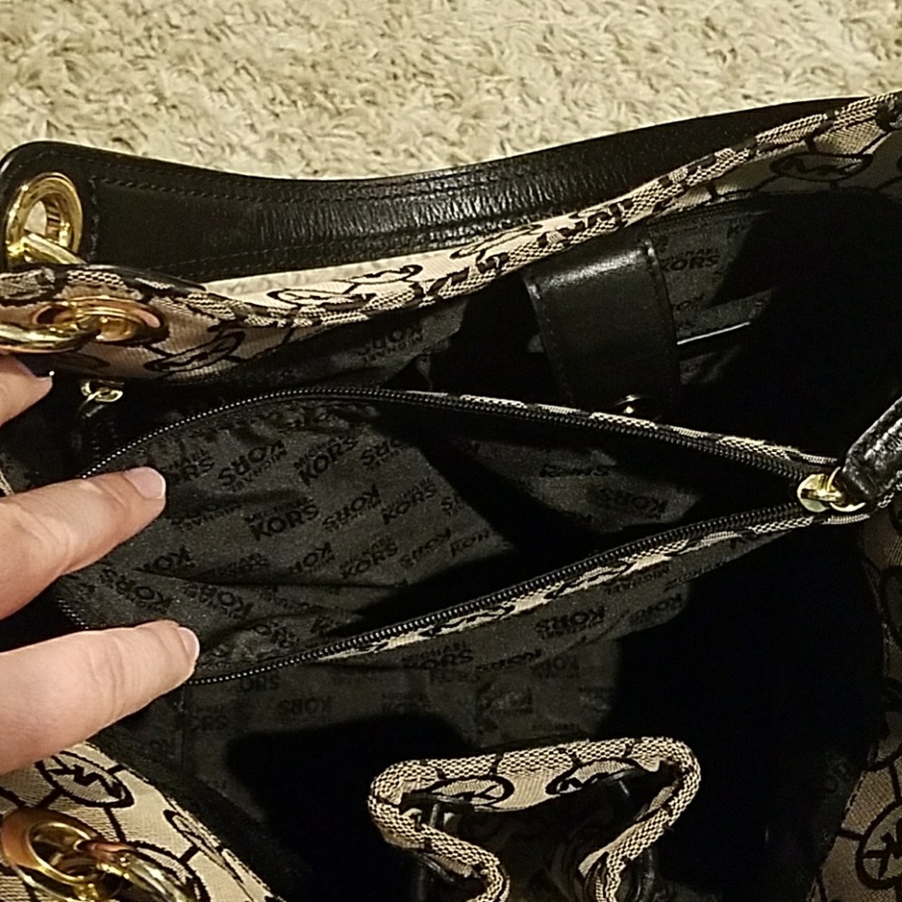 Michael Kors Authentic Handbag - image 6